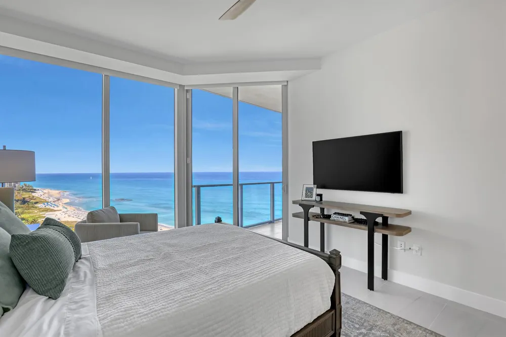 3100 Ocean Drive #H-1703 Riviera Beach, FL 33404