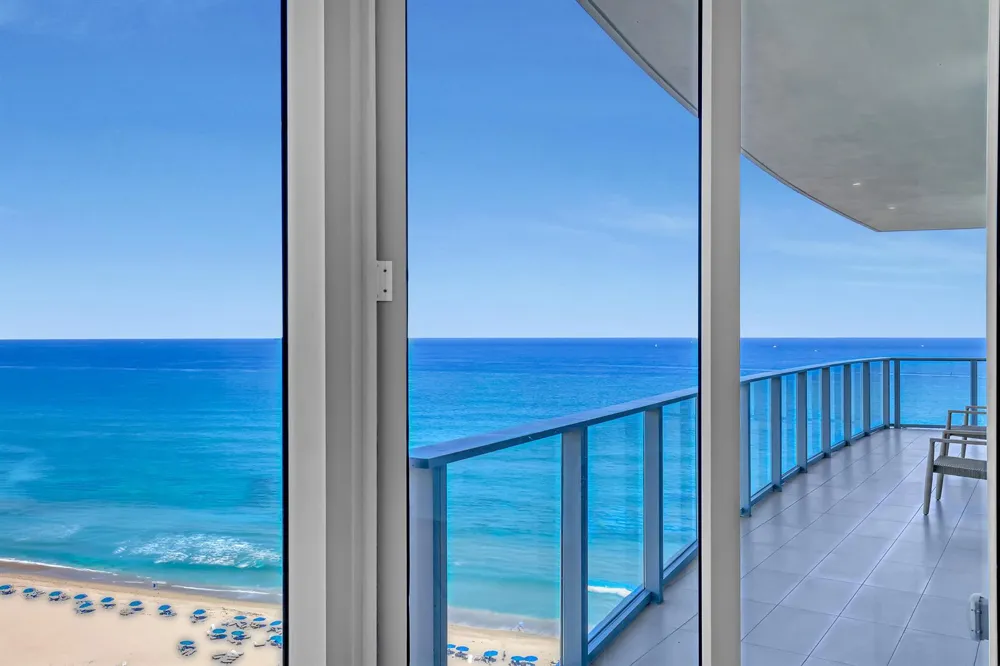 3100 Ocean Drive #H-1703 Riviera Beach, FL 33404