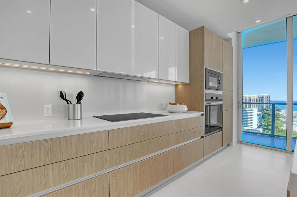 3100 Ocean Drive #H-1703 Riviera Beach, FL 33404