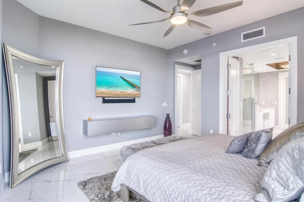 1 Water Club Way #601 North Palm Beach, FL 33408