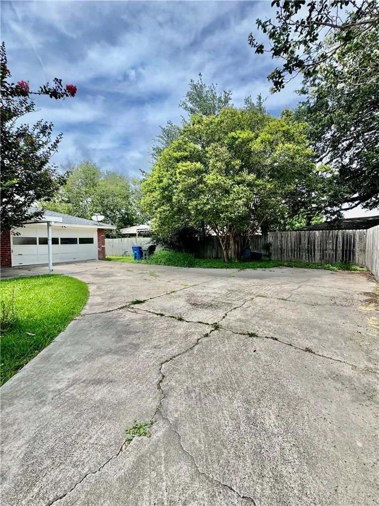 5122 Moultrie Drive Corpus Christi, TX 78413