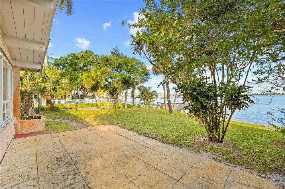 101 S Colorado Avenue Stuart, FL 34994