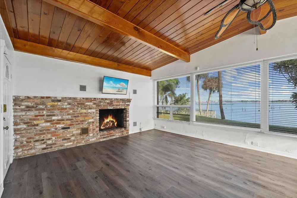 101 S Colorado Avenue Stuart, FL 34994
