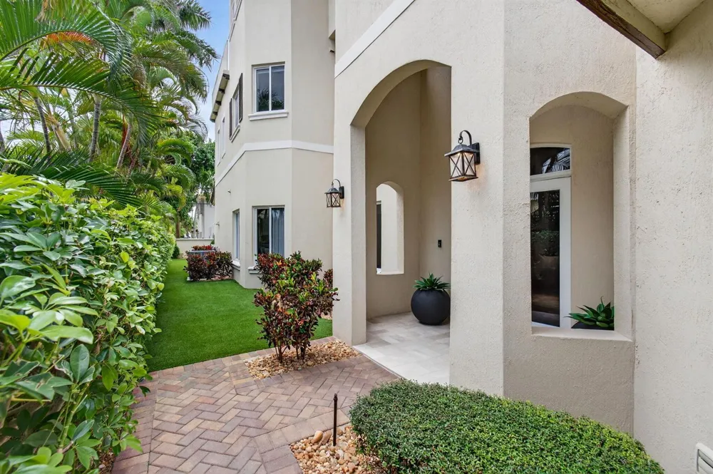 1942 NE 6th Street #C Deerfield Beach, FL 33441