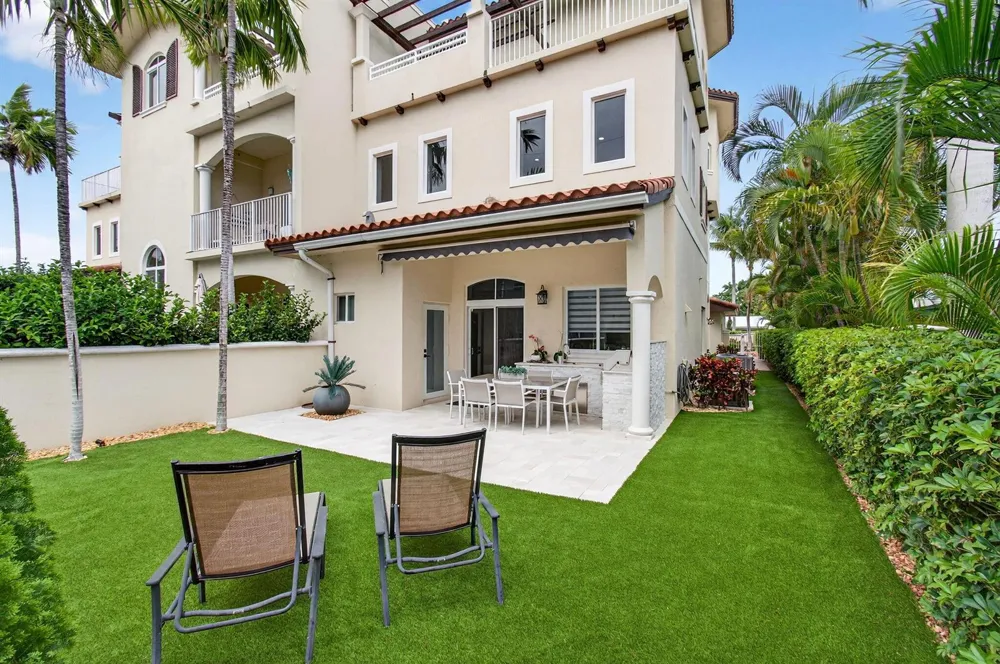 1942 NE 6th Street #C Deerfield Beach, FL 33441