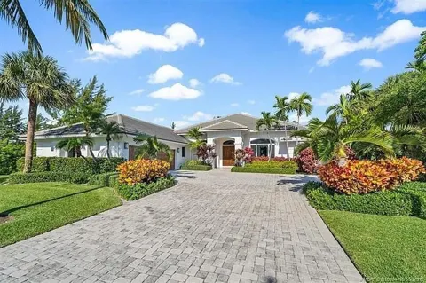 2941 Lake Drive