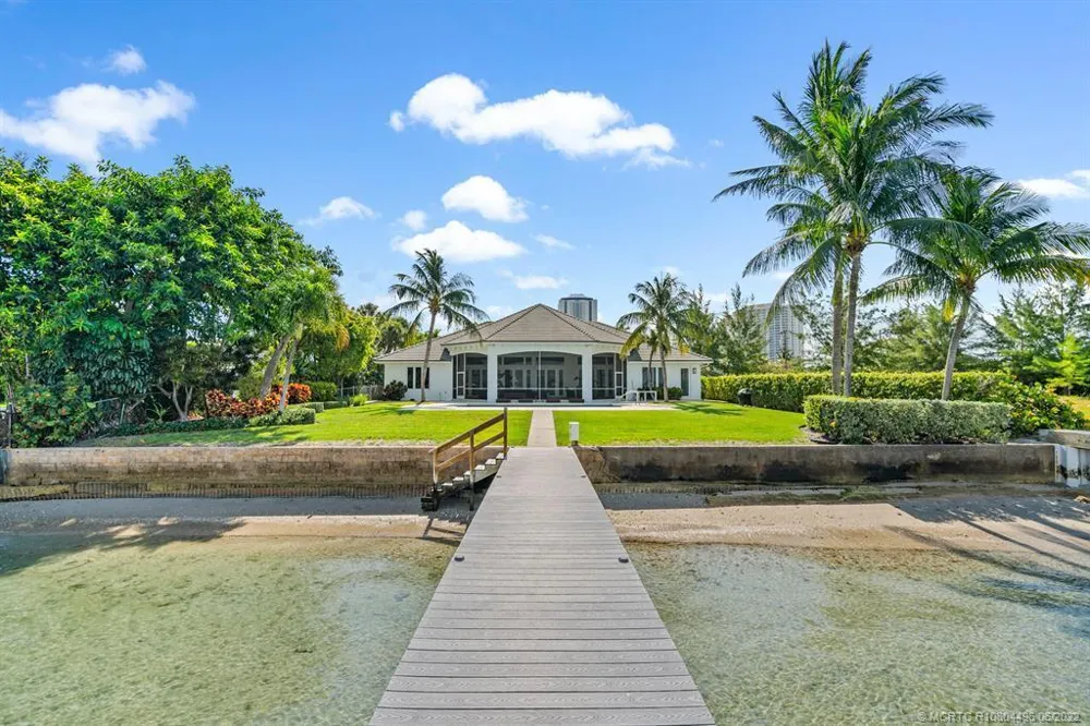 2941 Lake Drive Singer Island, FL 33404