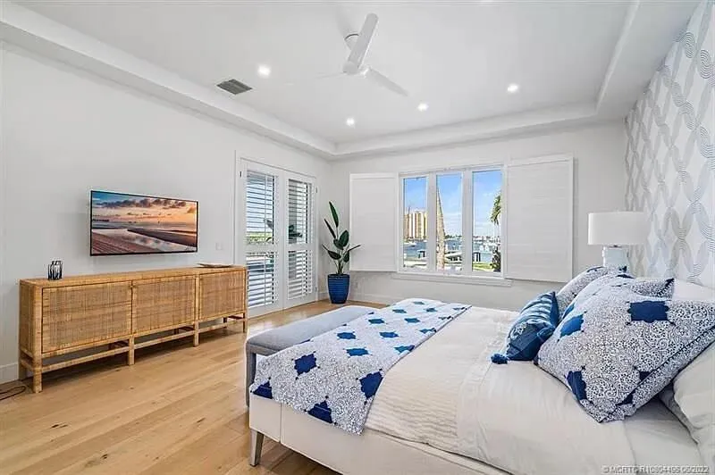 2941 Lake Drive Singer Island, FL 33404
