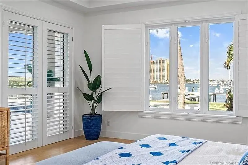 2941 Lake Drive Singer Island, FL 33404
