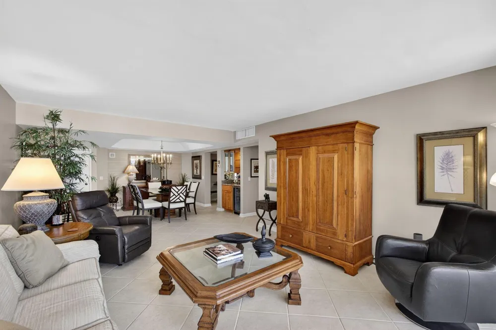 3610 S Ocean Boulevard #203 South Palm Beach, FL 33480
