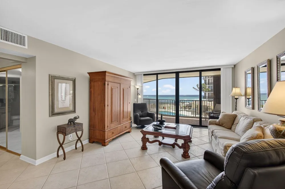 3610 S Ocean Boulevard #203 South Palm Beach, FL 33480