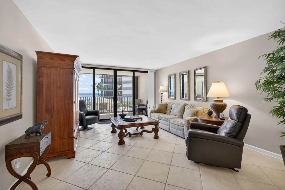 3610 S Ocean Boulevard #203 South Palm Beach, FL 33480