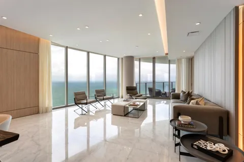 15701 Collins Avenue #3901