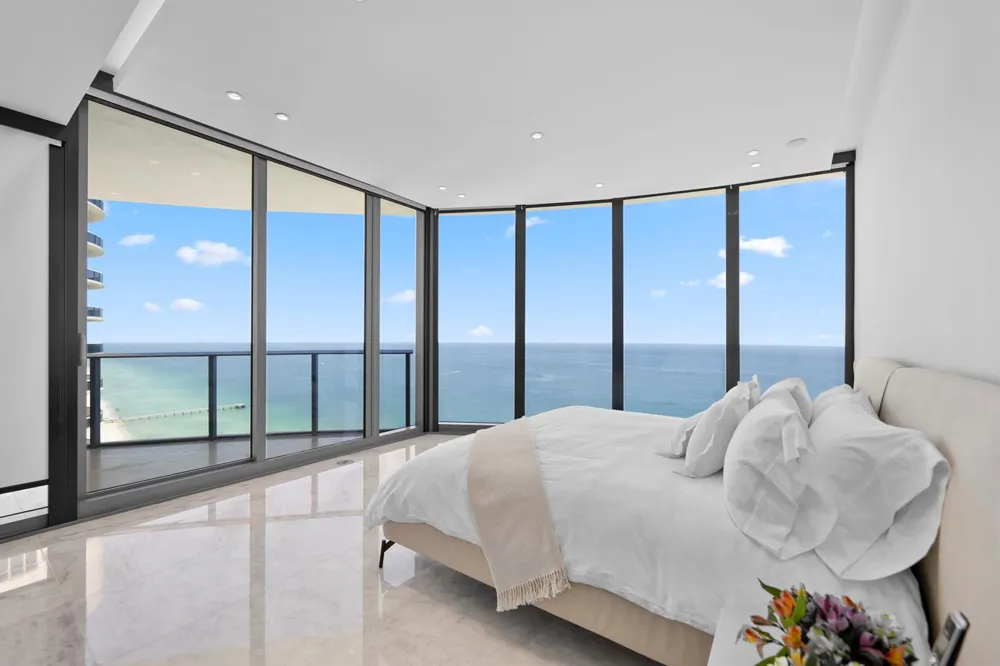 15701 Collins Avenue #3901 Sunny Isles Beach, FL 33160