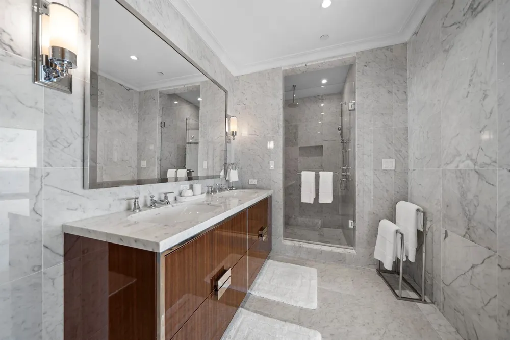 15701 Collins Avenue #3901 Sunny Isles Beach, FL 33160