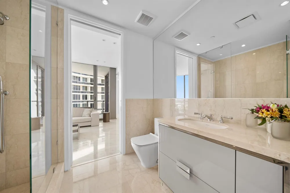 15701 Collins Avenue #3901 Sunny Isles Beach, FL 33160