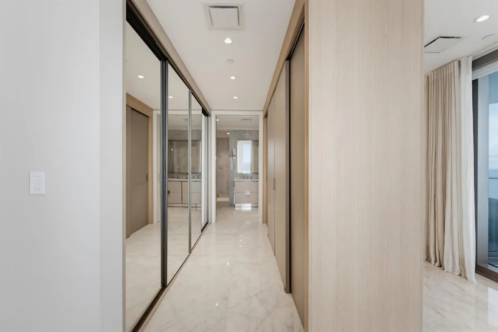 15701 Collins Avenue #3901 Sunny Isles Beach, FL 33160