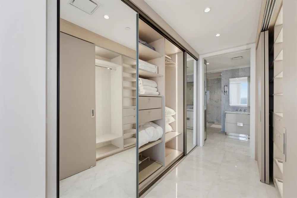 15701 Collins Avenue #3901 Sunny Isles Beach, FL 33160