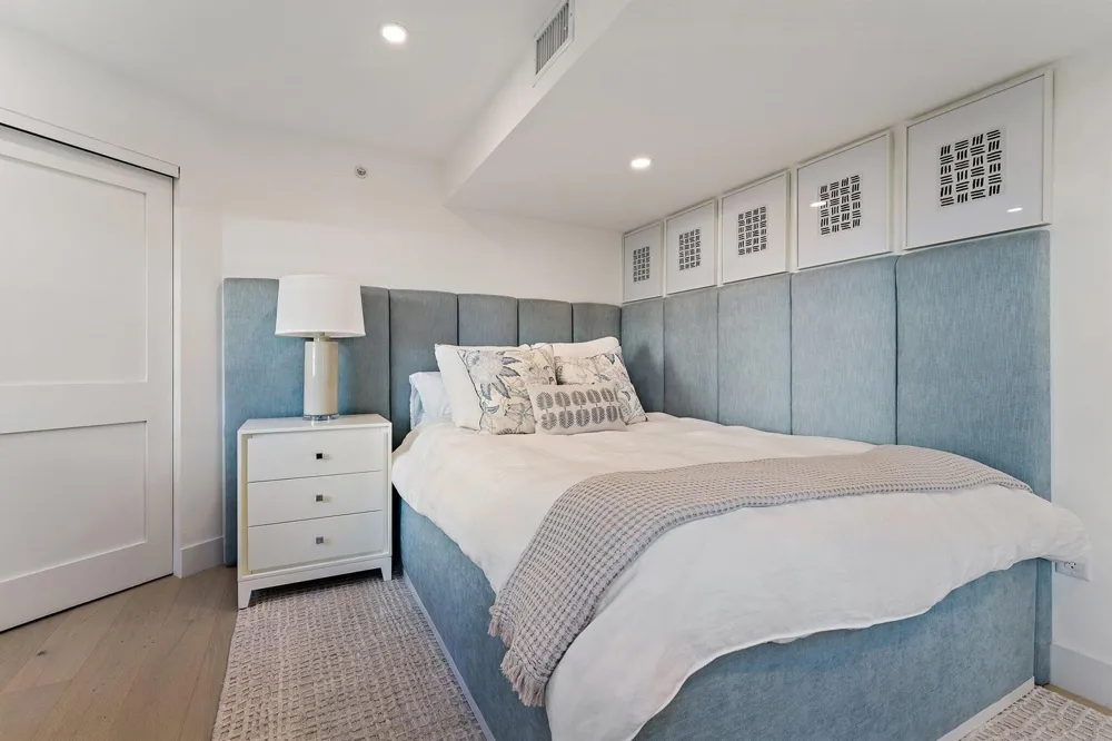 19800 Sandpointe Bay Drive #101 Tequesta, FL 33469