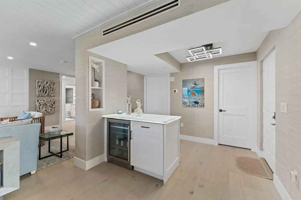 19800 Sandpointe Bay Drive #101 Tequesta, FL 33469