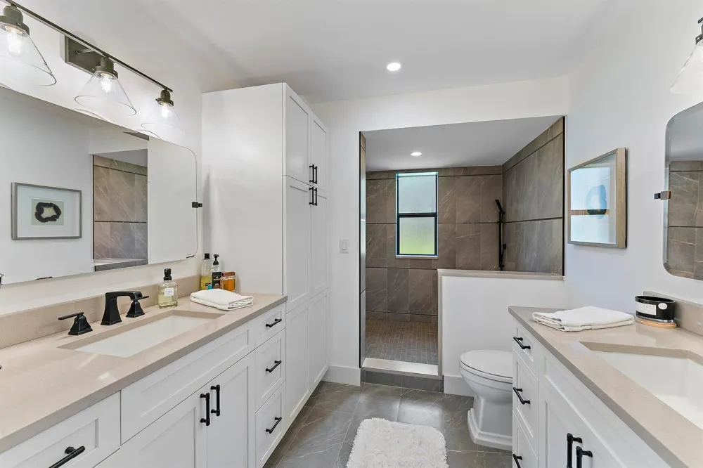 19800 Sandpointe Bay Drive #101 Tequesta, FL 33469