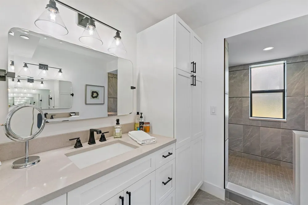 19800 Sandpointe Bay Drive #101 Tequesta, FL 33469