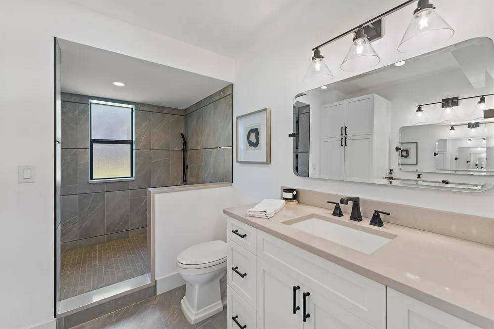 19800 Sandpointe Bay Drive #101 Tequesta, FL 33469