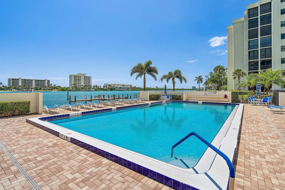 19800 Sandpointe Bay Drive #101 Tequesta, FL 33469