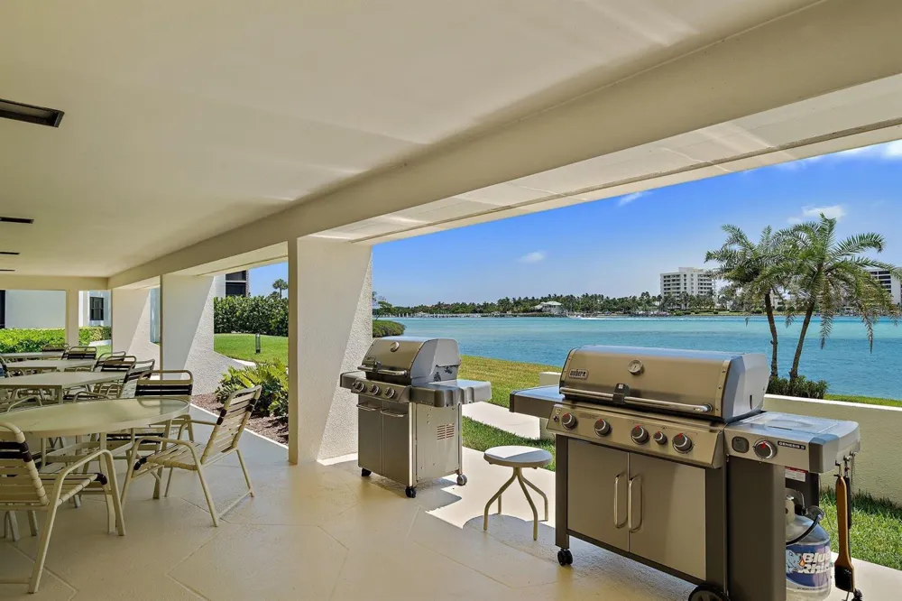 19800 Sandpointe Bay Drive #101 Tequesta, FL 33469