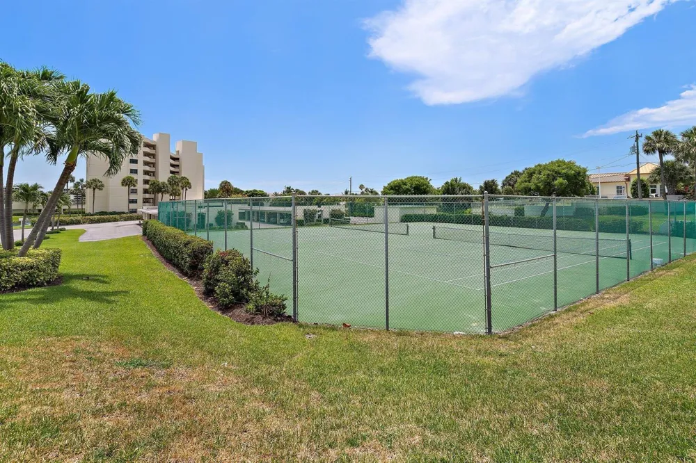 19800 Sandpointe Bay Drive #101 Tequesta, FL 33469
