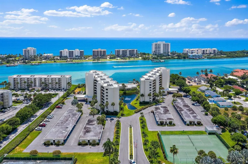 19800 Sandpointe Bay Drive #101 Tequesta, FL 33469