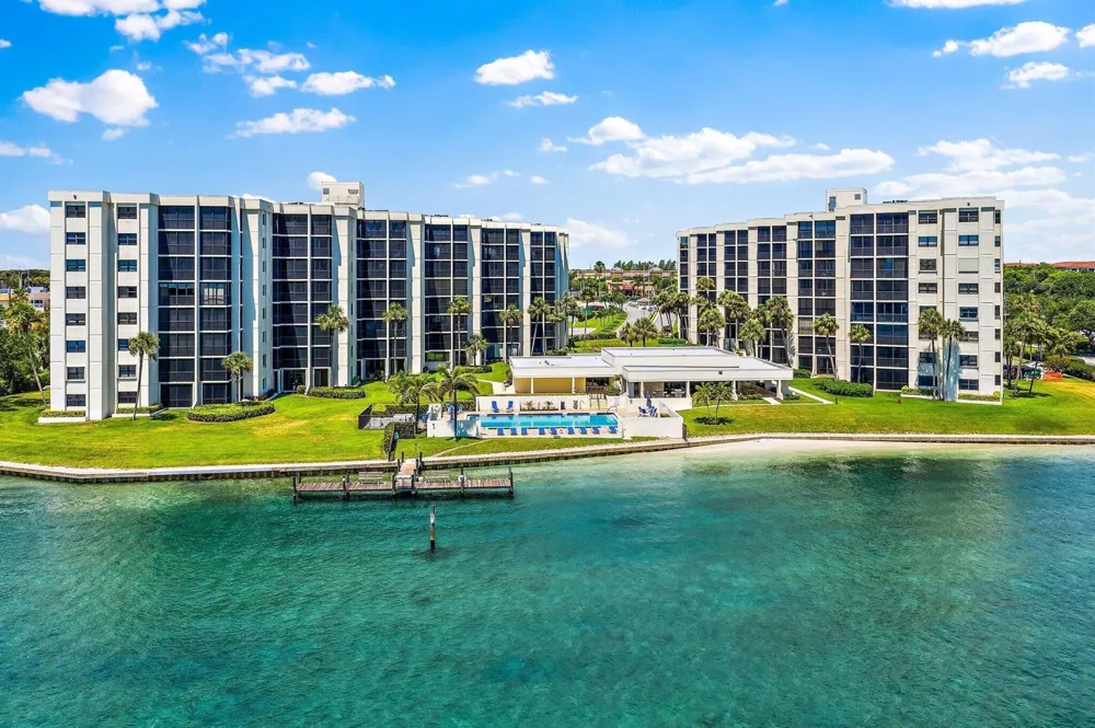 19800 Sandpointe Bay Drive #101 Tequesta, FL 33469