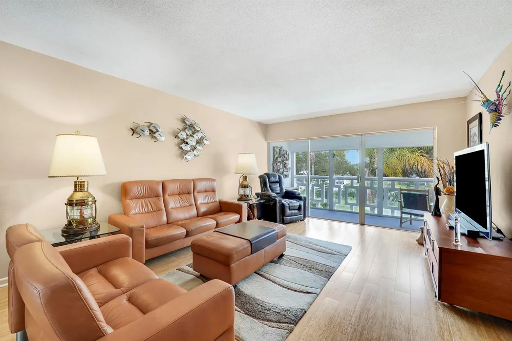 331 Tequesta Drive #213 Tequesta, FL 33469