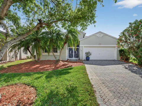 608 SW Calamondin Way Way SW