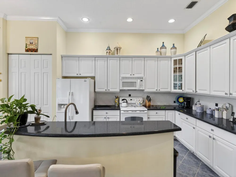 608 SW Calamondin Way Way SW Vero Beach, FL 32968
