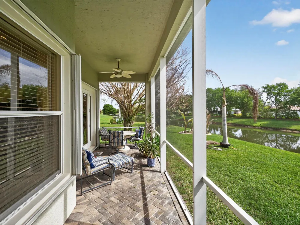 608 SW Calamondin Way Way SW Vero Beach, FL 32968
