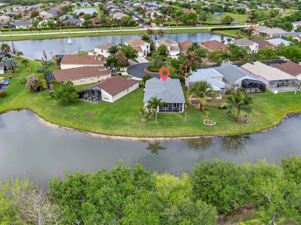 608 SW Calamondin Way Way SW Vero Beach, FL 32968