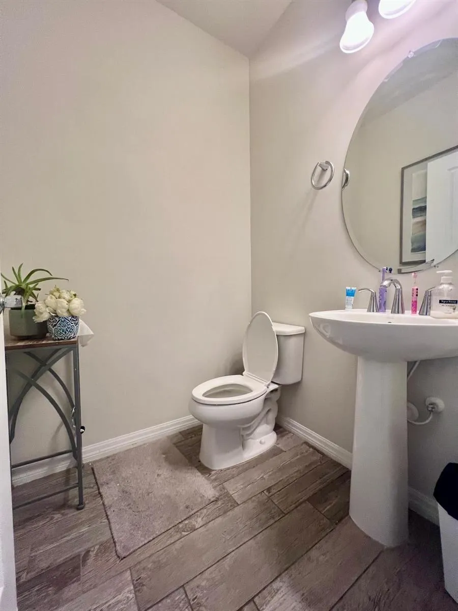 4924 Greenway Drive Hollywood, FL 33021