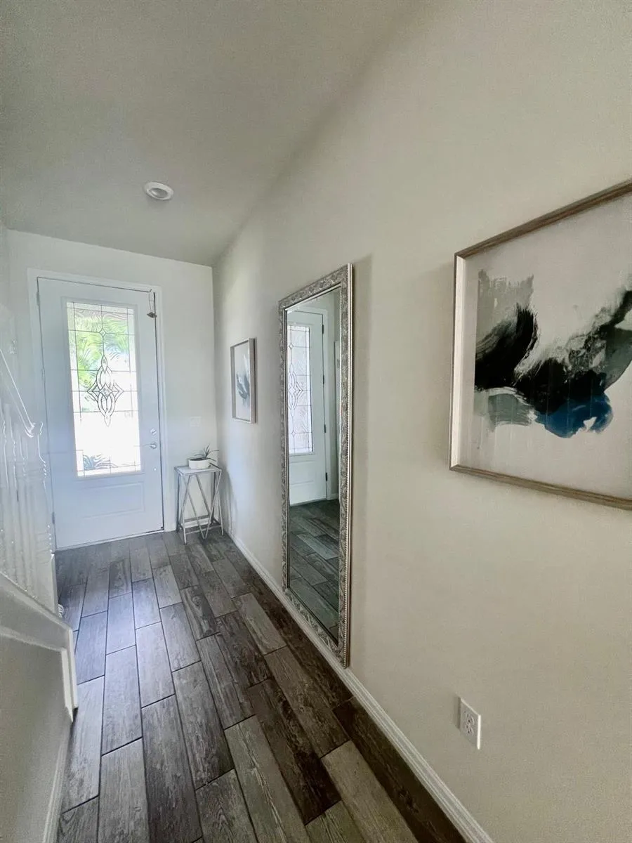 4924 Greenway Drive Hollywood, FL 33021