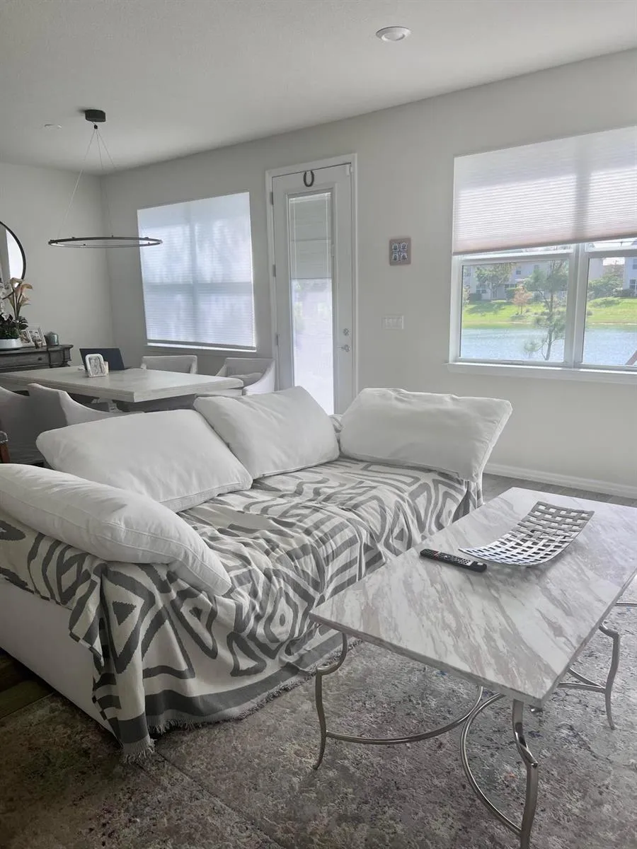 4924 Greenway Drive Hollywood, FL 33021