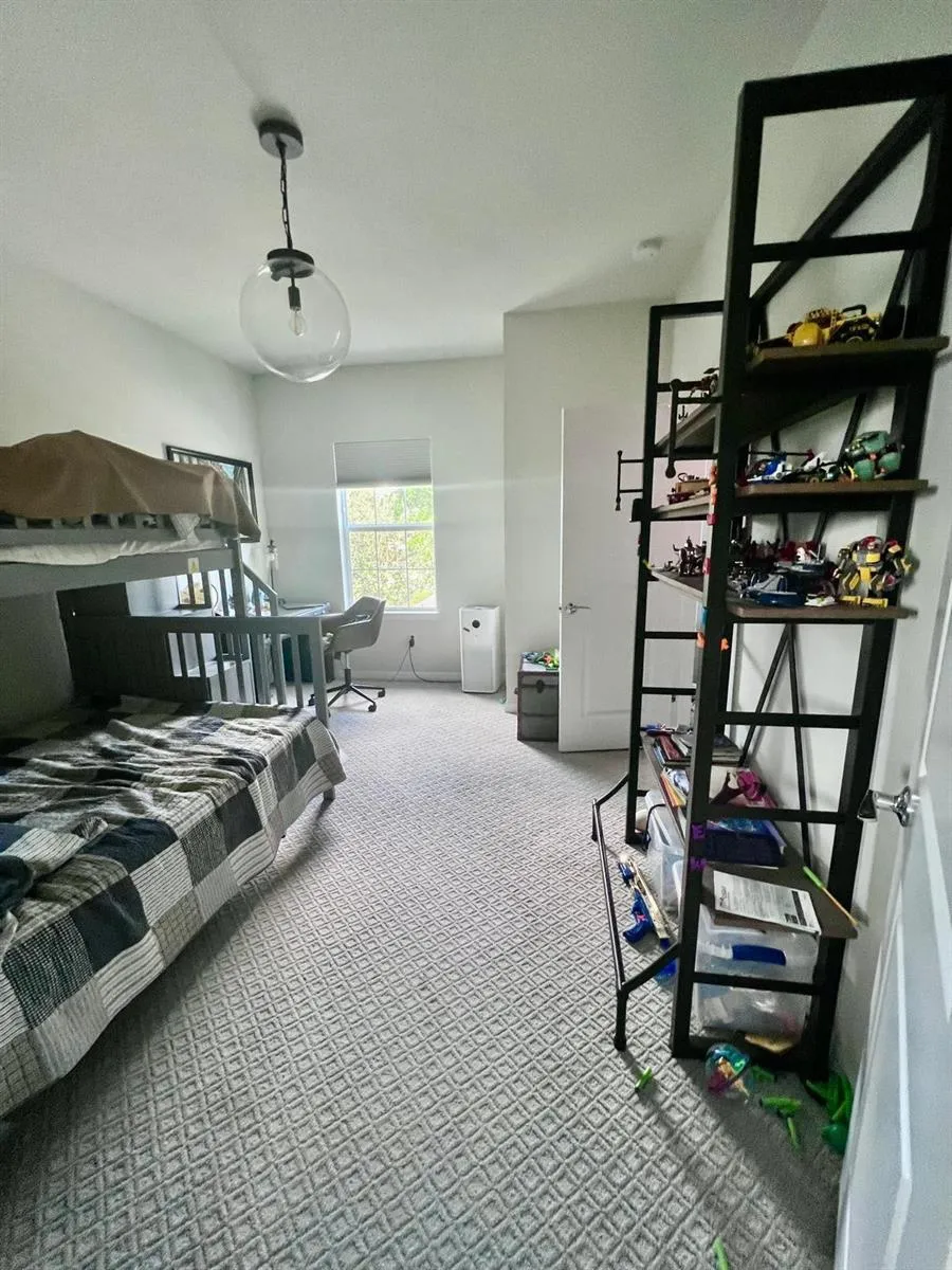 4924 Greenway Drive Hollywood, FL 33021