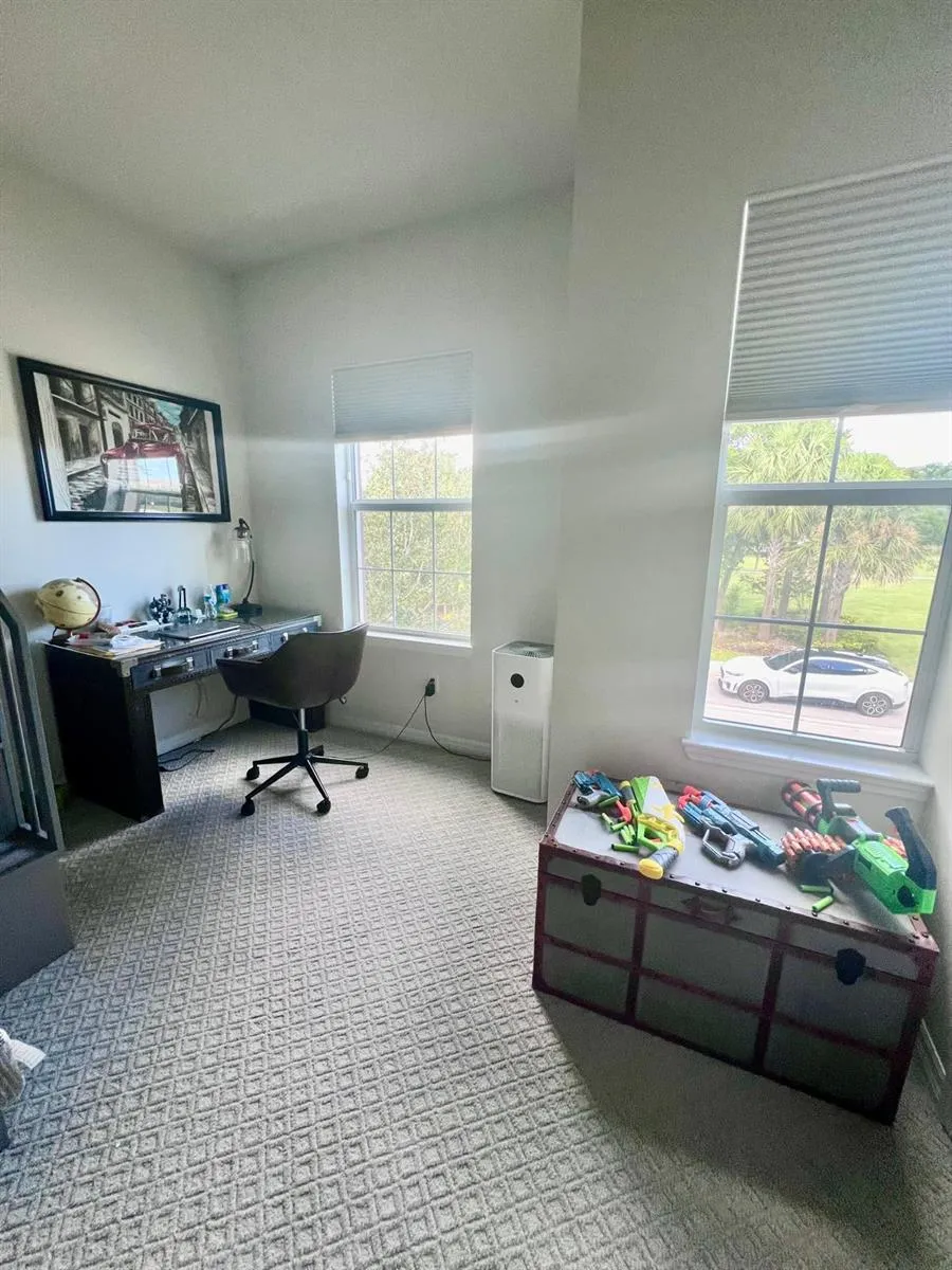 4924 Greenway Drive Hollywood, FL 33021