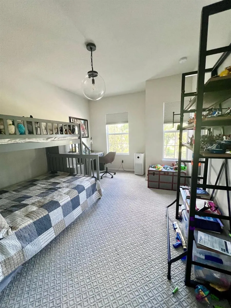 4924 Greenway Drive Hollywood, FL 33021