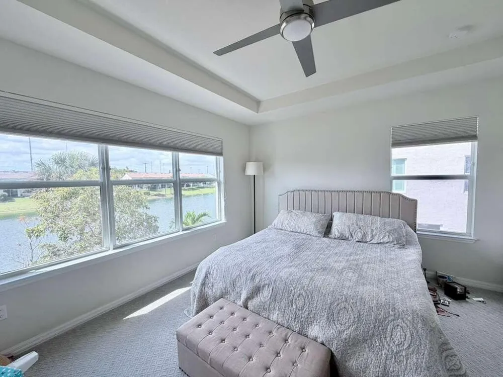 4924 Greenway Drive Hollywood, FL 33021