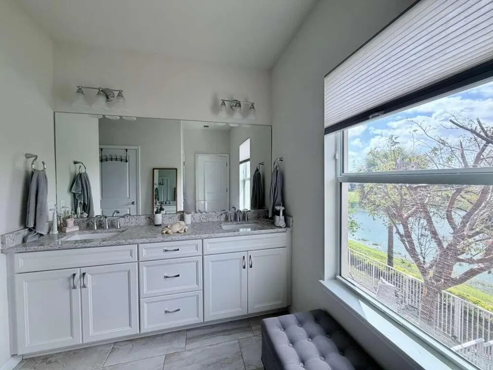 4924 Greenway Drive Hollywood, FL 33021
