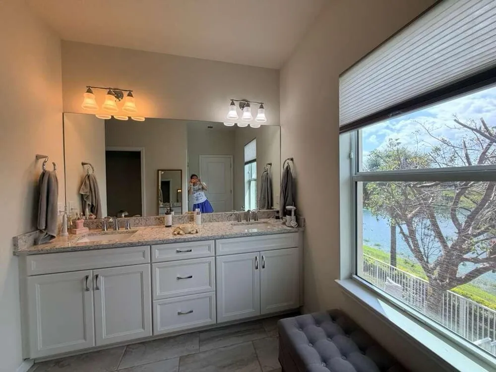 4924 Greenway Drive Hollywood, FL 33021