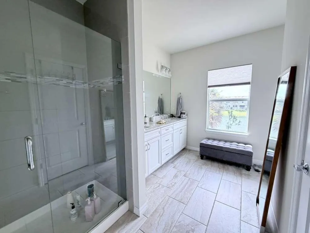 4924 Greenway Drive Hollywood, FL 33021