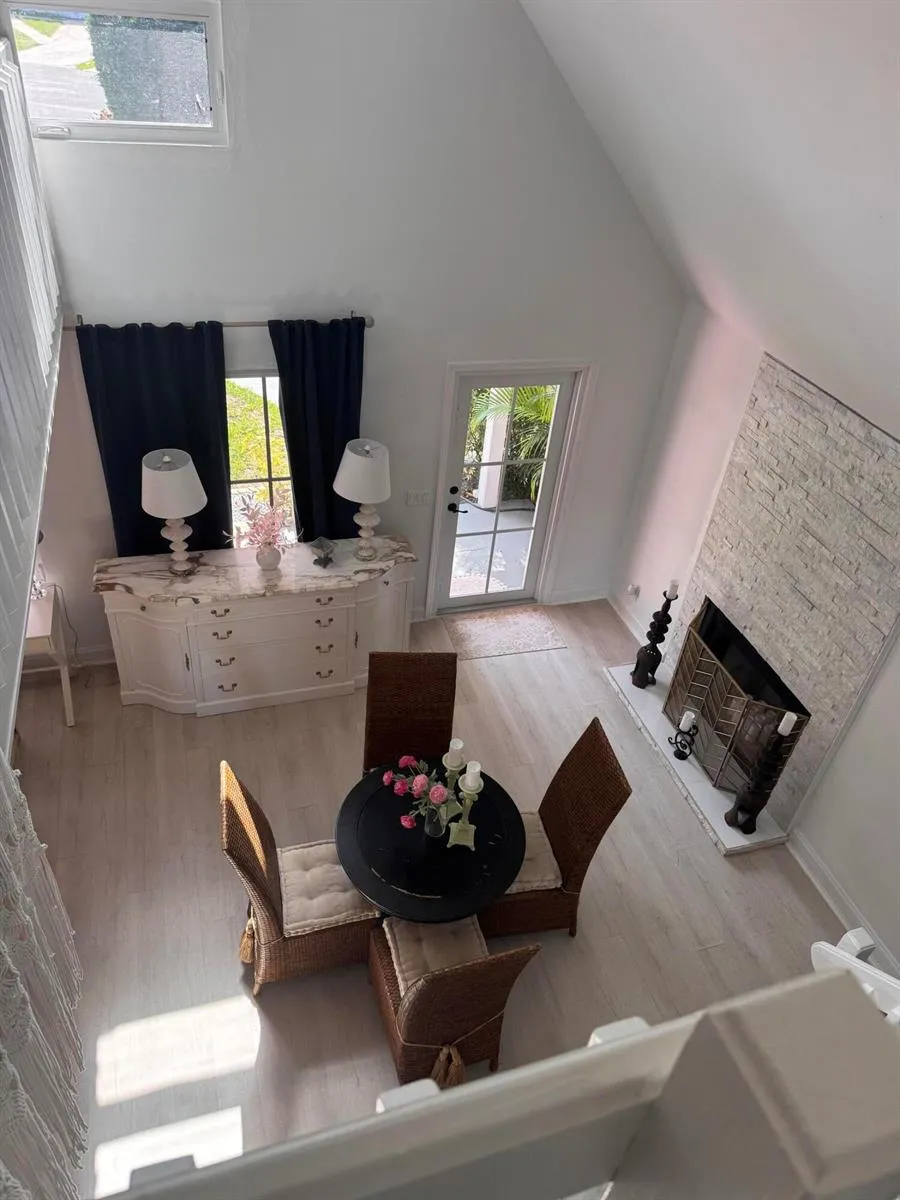 1256 Palmetto Road Haverhill, FL 33417