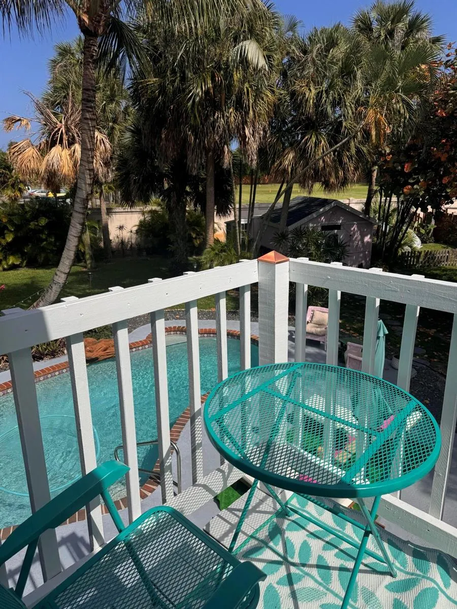 1256 Palmetto Road Haverhill, FL 33417
