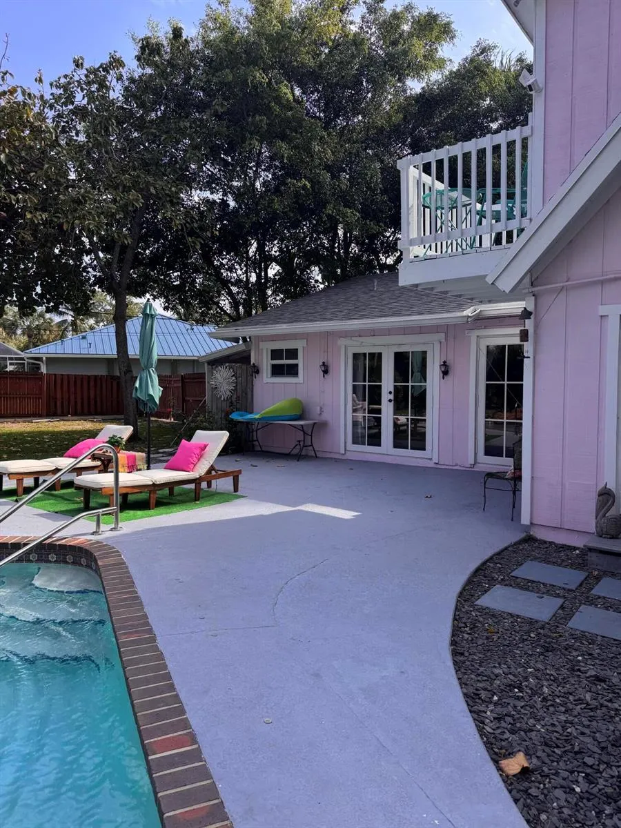 1256 Palmetto Road Haverhill, FL 33417
